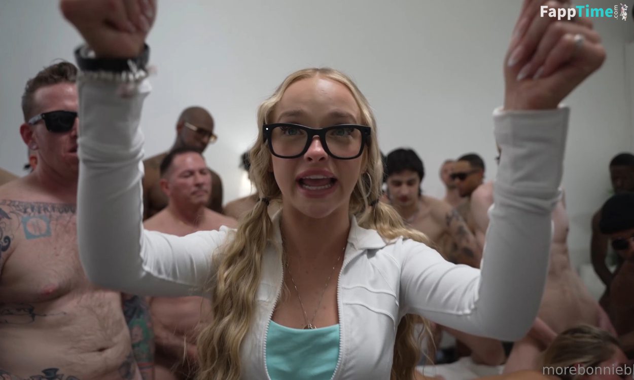 Julia Filippo Gangbang